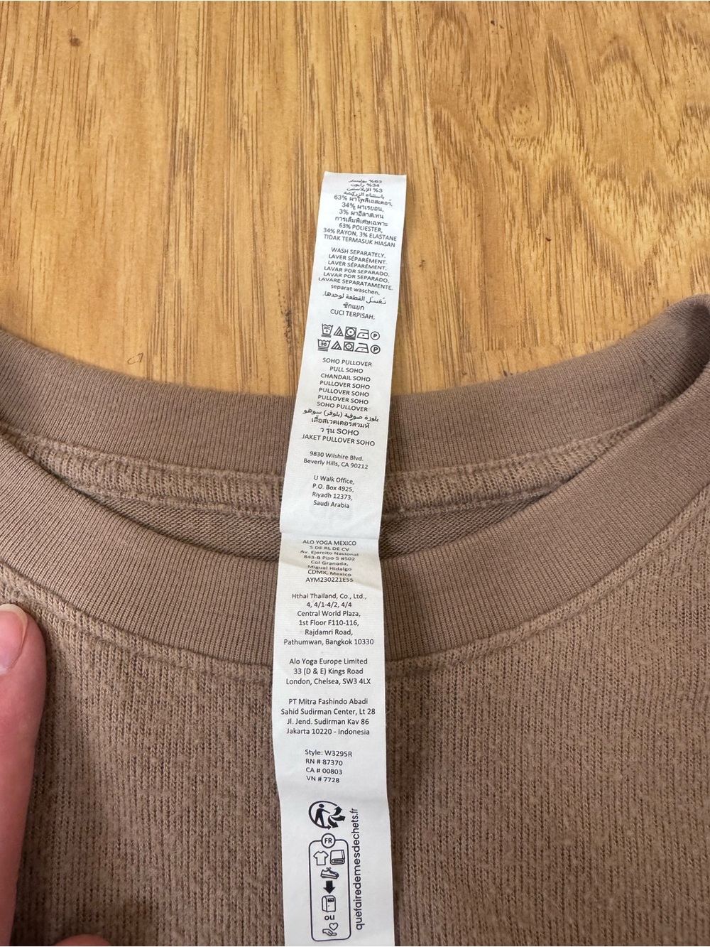 ALO Women’s Soho Pullover - Picture 6 of 7